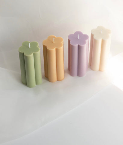 Bloom candle